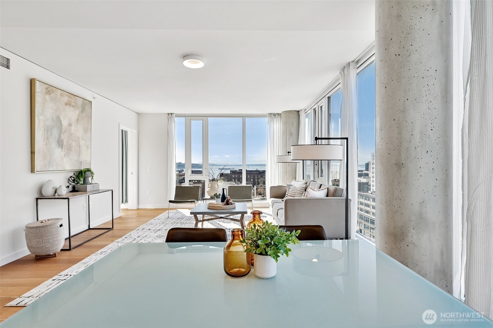 450 South Main Street, Unit 1012 Seattle, WA 98104 - Photo 8 of 40