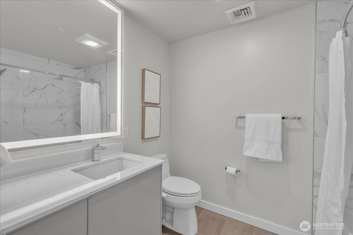 450 South Main Street, Unit 1012 Seattle, WA 98104 - Photo 8 of 31