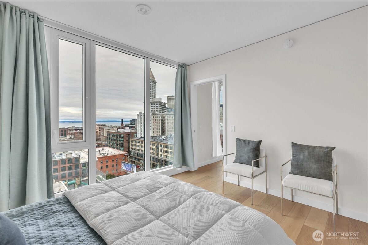 450 South Main Street, Unit 1012 Seattle, WA 98104 - Photo 10 of 31