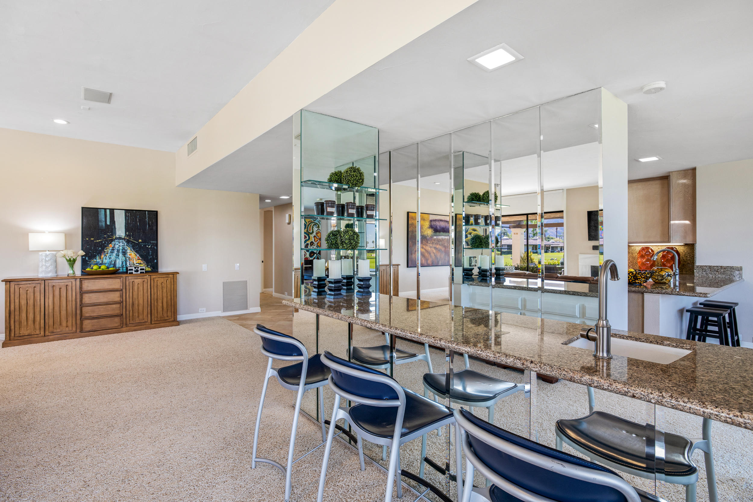 7 Barnard Court Rancho Mirage, CA 92270 - Photo 12 of 46 068A7021