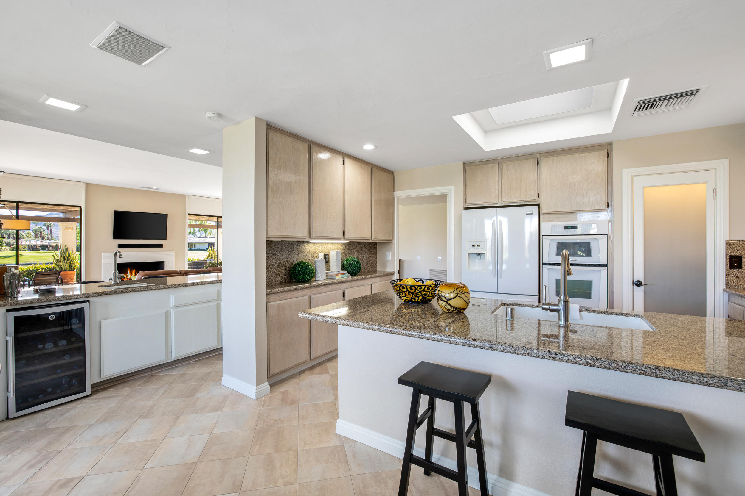 7 Barnard Court Rancho Mirage, CA 92270 - Photo 14 of 46 068A6930