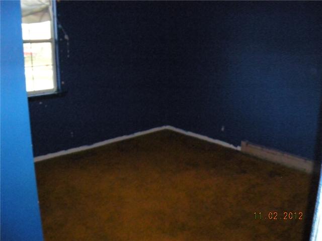 887 Lennox Road Clarksville, TN 37042 - Photo 8 of 11 BR 2