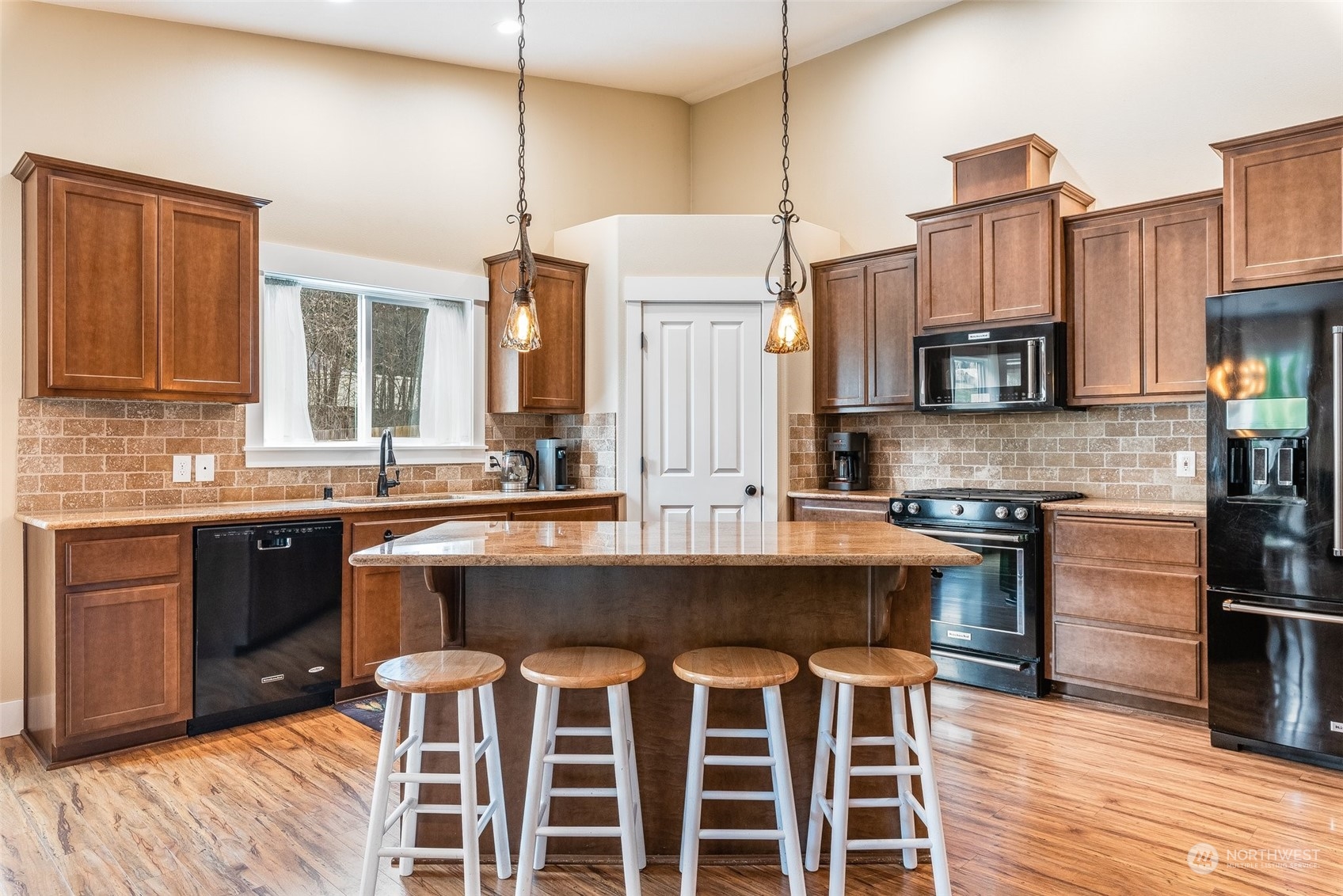 232 Kroll Road Castle Rock, WA 98611 - Photo 14 of 40 Gallery Image 14