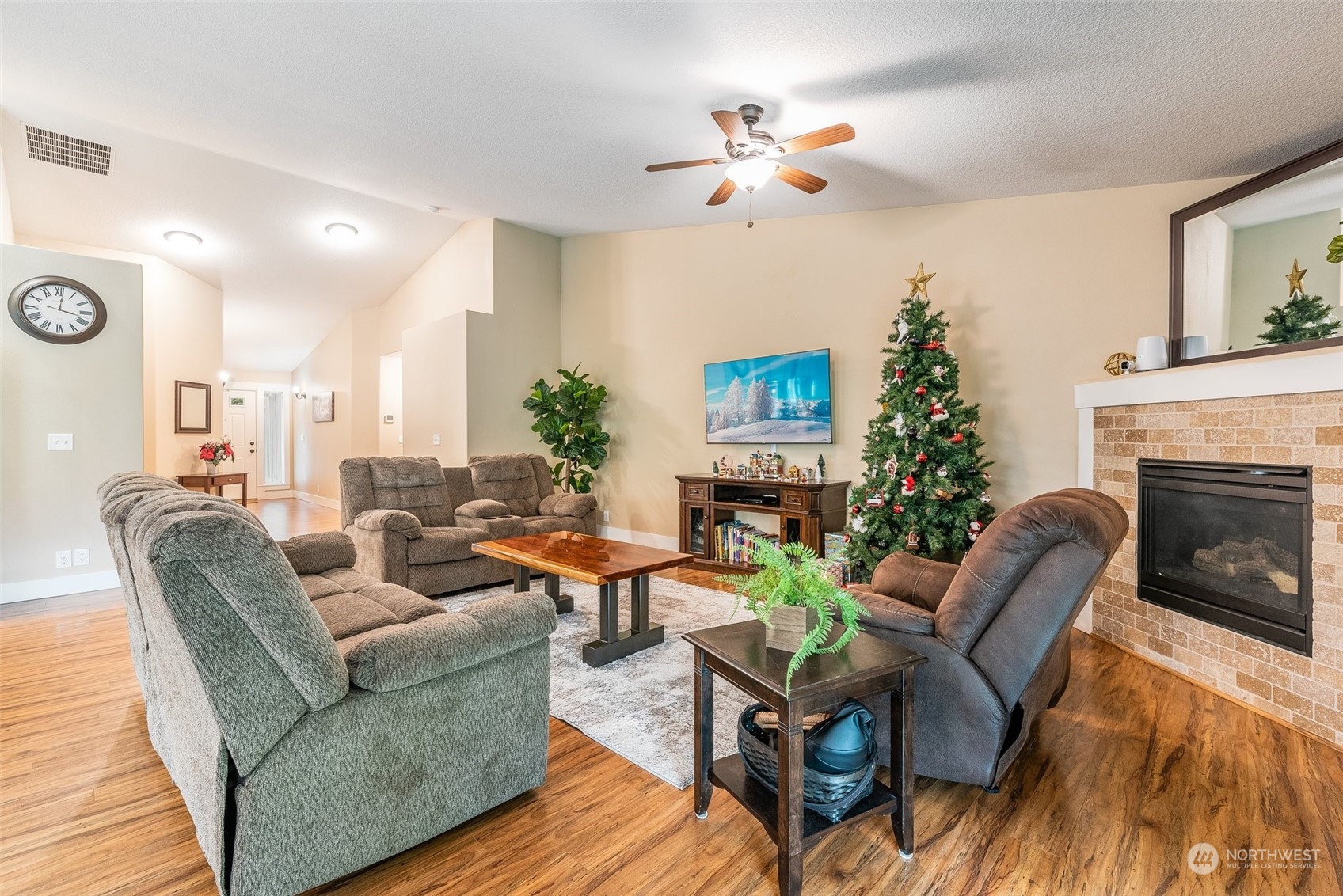 232 Kroll Road Castle Rock, WA 98611 - Photo 6 of 40 Gallery Image 6