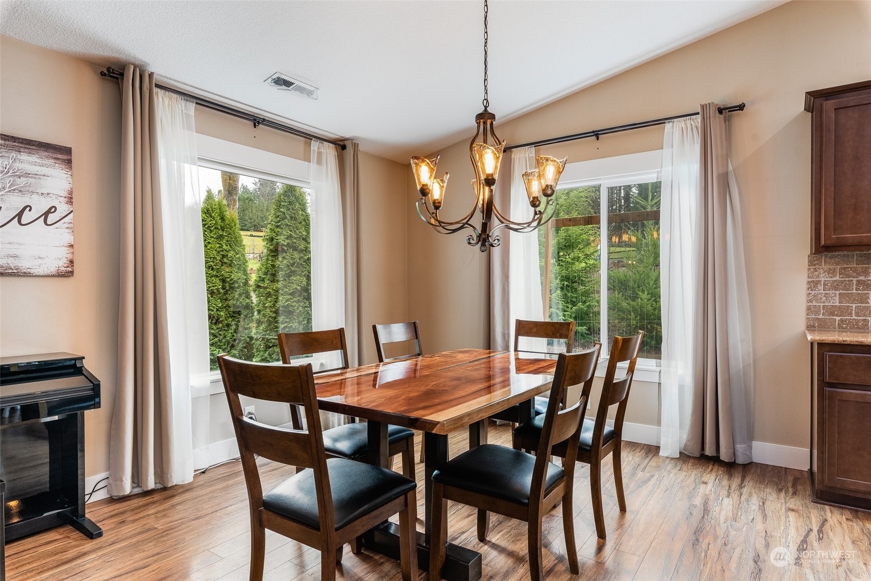 232 Kroll Road Castle Rock, WA 98611 - Photo 9 of 40 Gallery Image 9