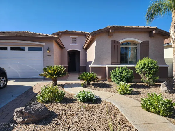 $2,700 | 2736 East Sourwood Drive, Gilbert, AZ 85298