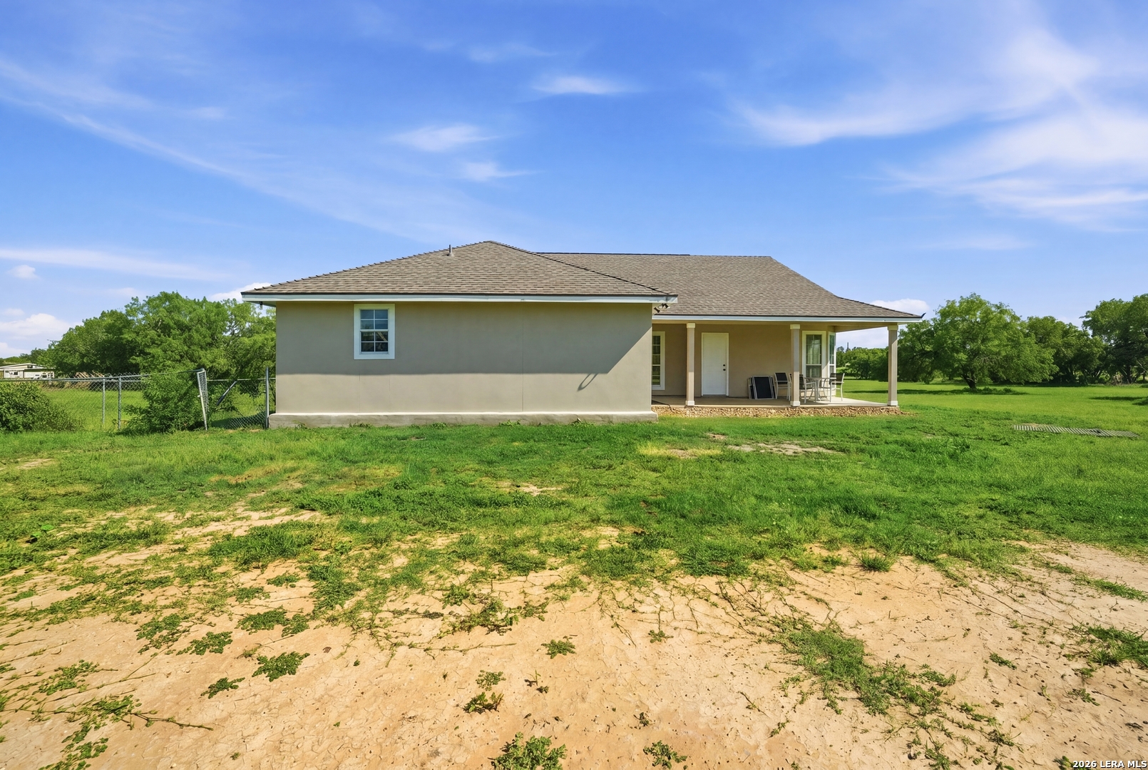 95 Molly Drive Lytle, TX 78052 - Photo 2 of 26