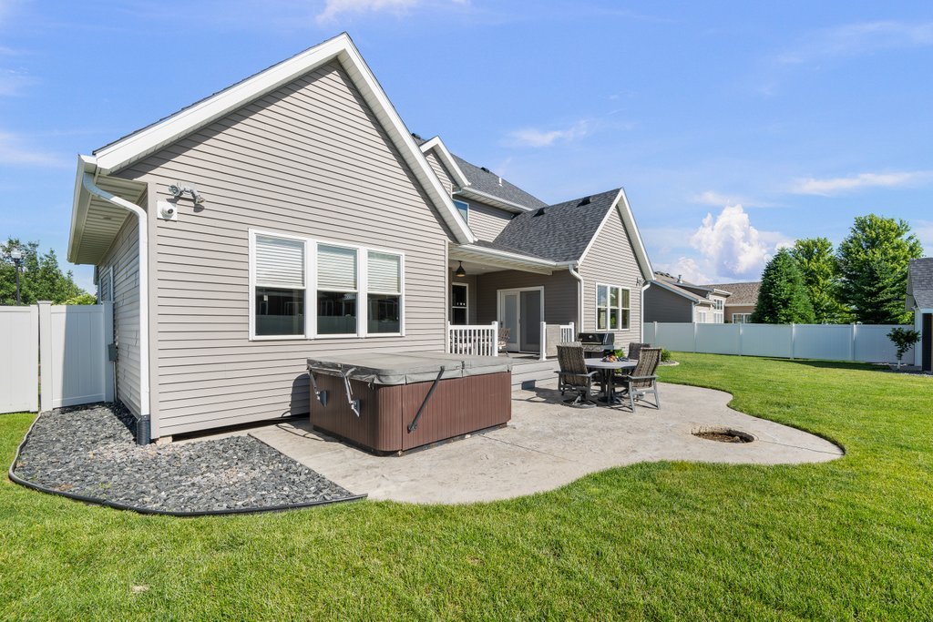 852 Stonebridge Circle Eldridge, IA 52748 - Photo 53 of 56