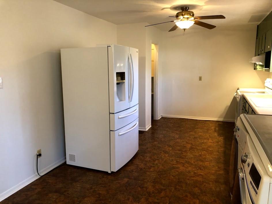 16 Moore Lane Oak Ridge, TN 37830 - Photo 3 of 18 Kitchen