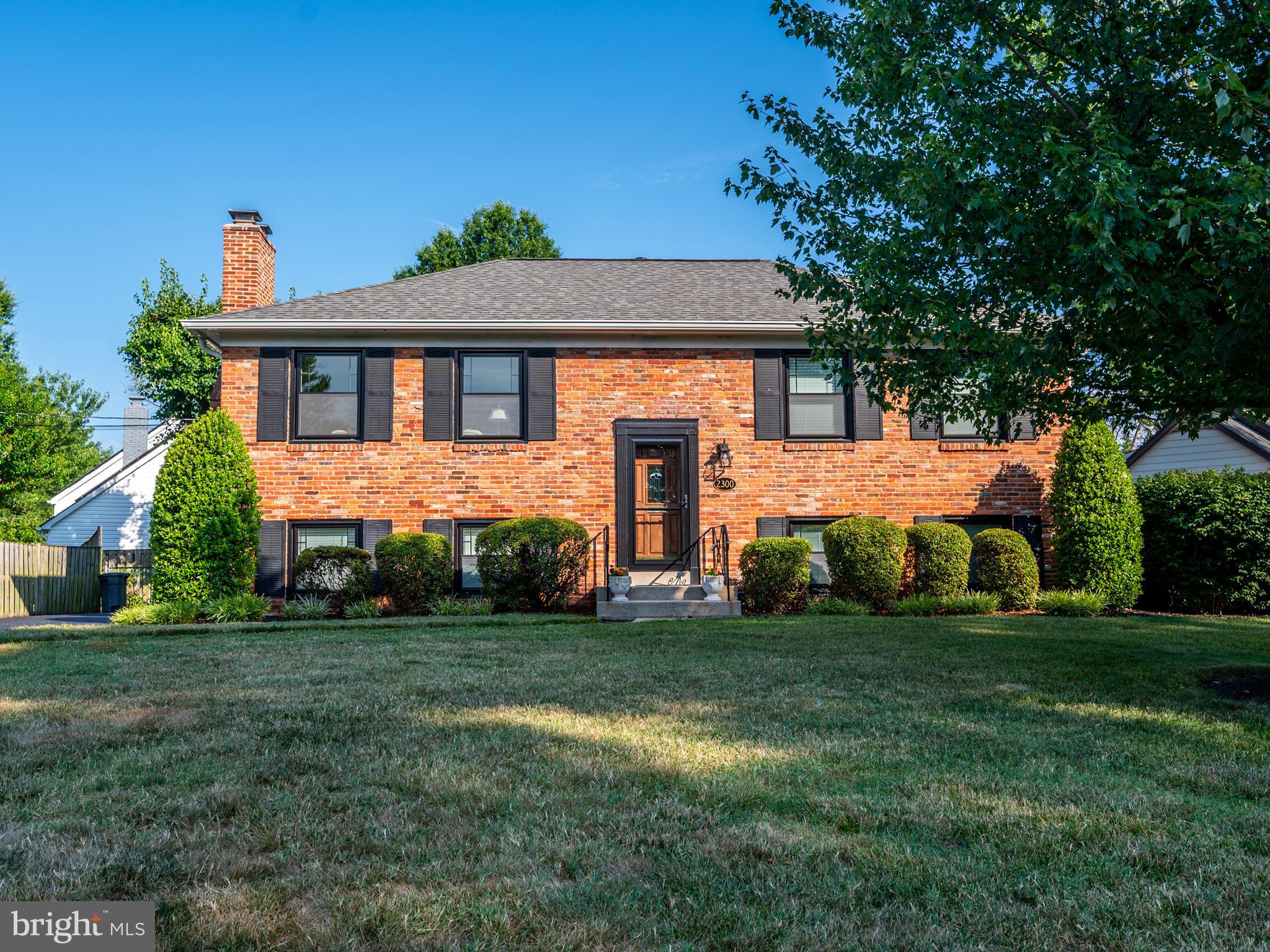2300 Collingwood Road Alexandria, VA 22306 - Photo 1 of 41 Front View