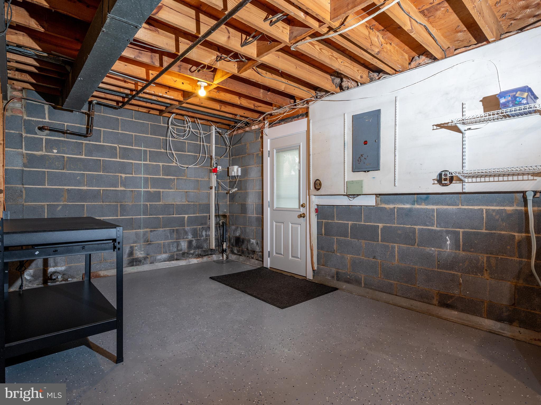 2300 Collingwood Road Alexandria, VA 22306 - Photo 30 of 41 Laundry/Utility Room
