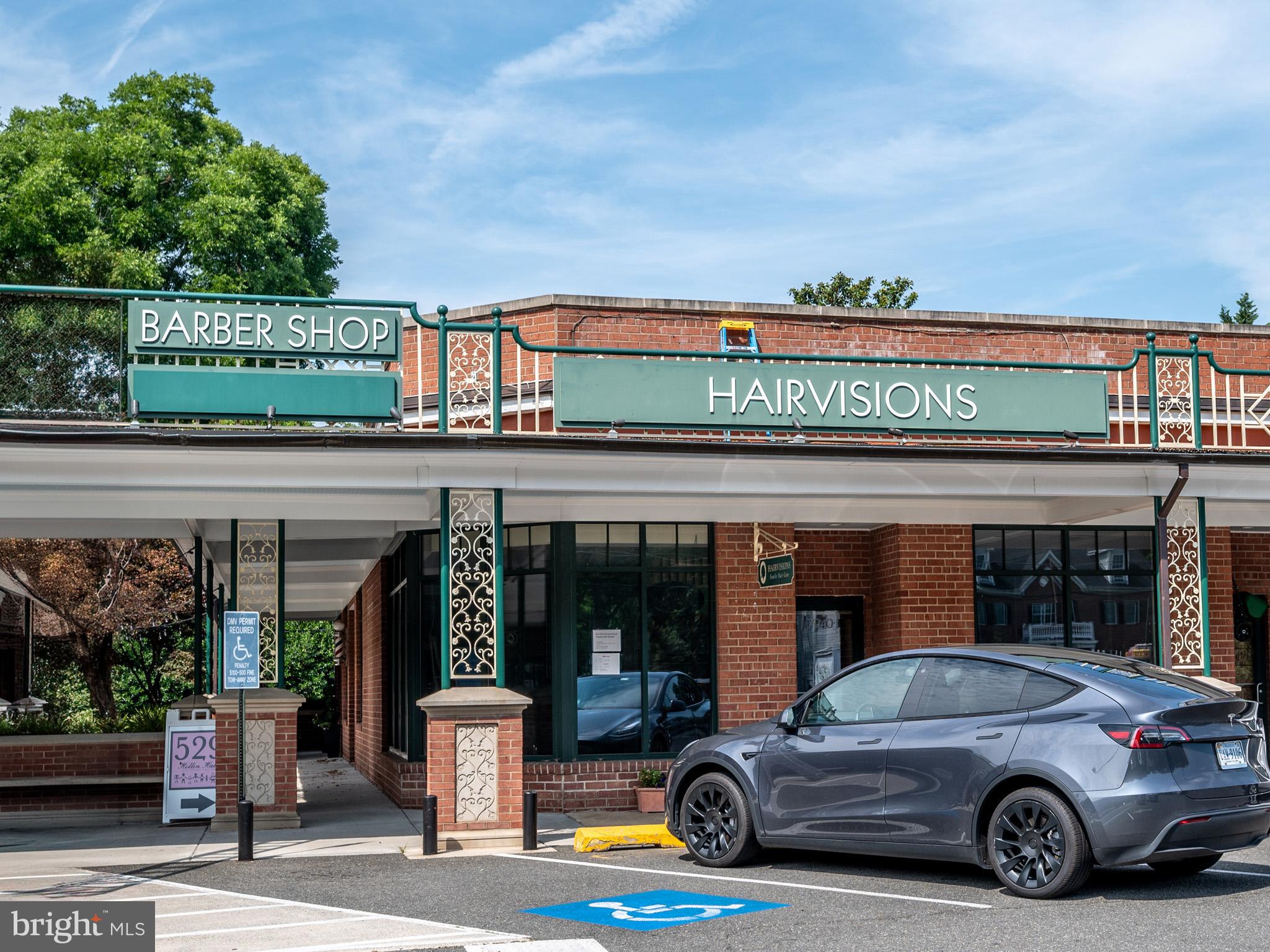 2300 Collingwood Road Alexandria, VA 22306 - Photo 39 of 41 Barber Shop