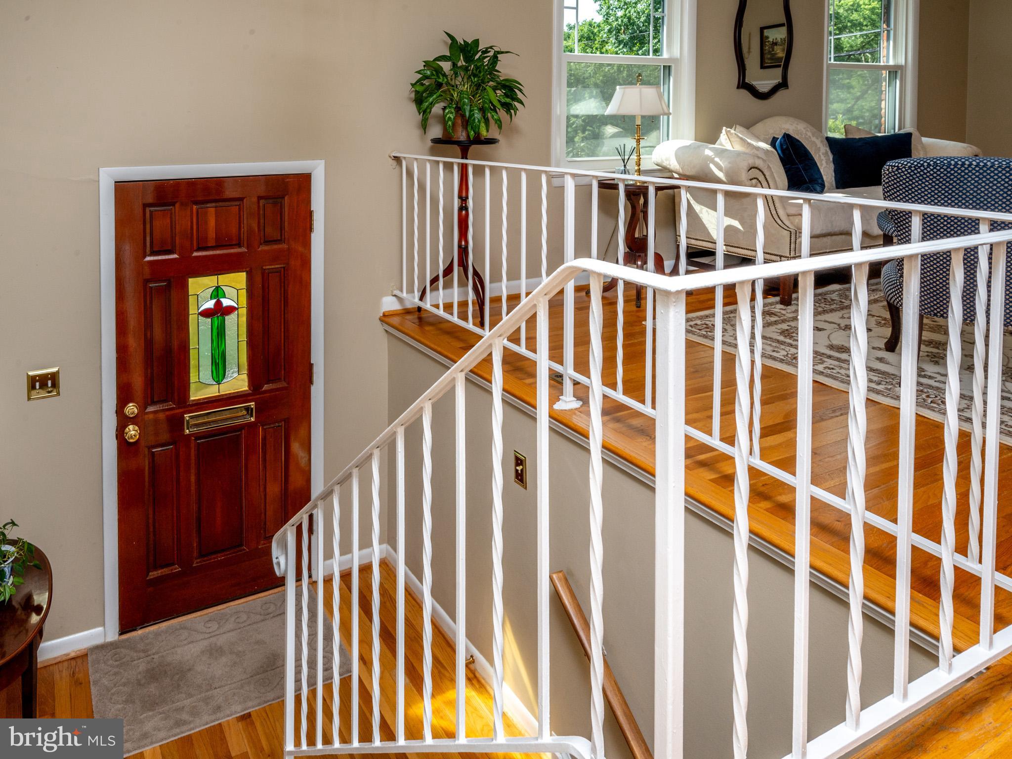 2300 Collingwood Road Alexandria, VA 22306 - Photo 6 of 41 Foyer