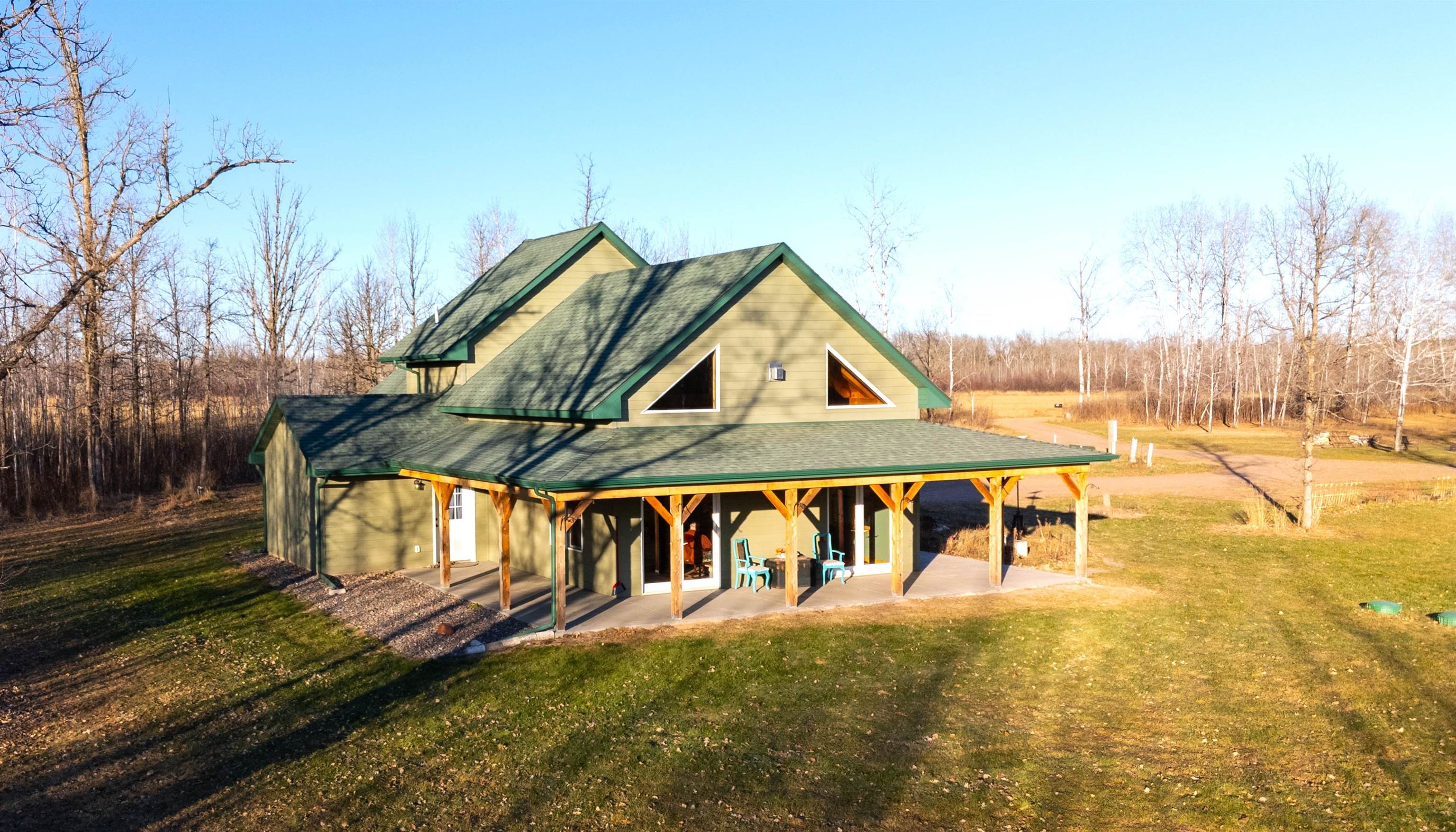 6014 Brown Road Kettle River, MN 55757 - Photo 45 of 54 View of community with a yard and a porch