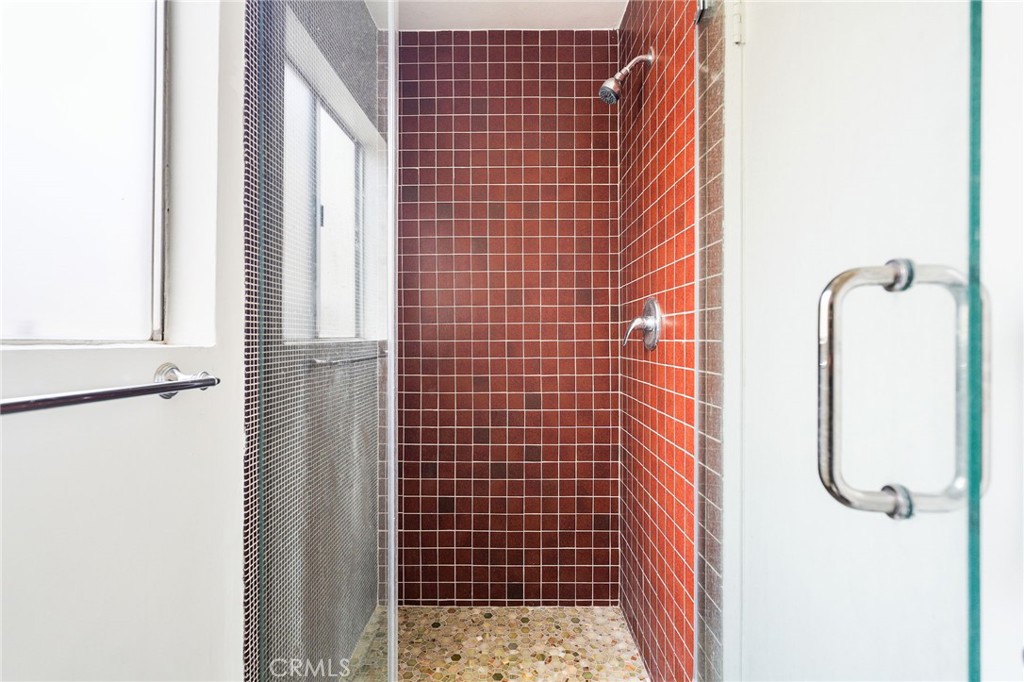 972 Alta Vista Drive Altadena, CA 91001 - Photo 12 of 19