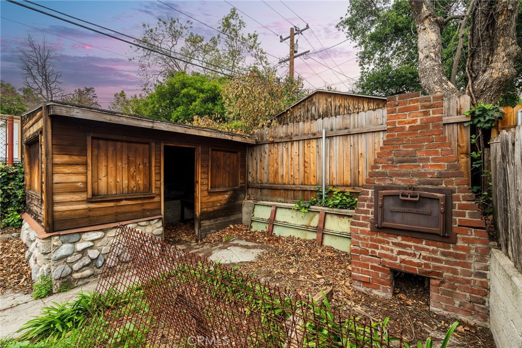 972 Alta Vista Drive Altadena, CA 91001 - Photo 18 of 19