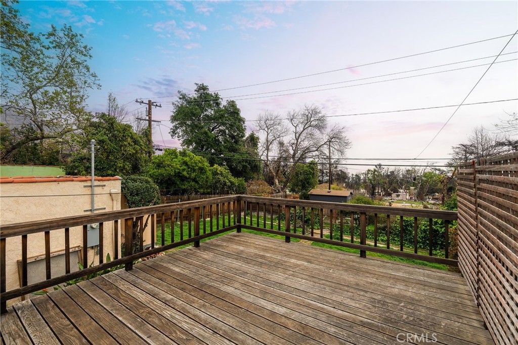 972 Alta Vista Drive Altadena, CA 91001 - Photo 9 of 19