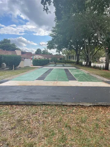 $1,500 | 1025 Country Club Drive, Unit 302, Margate, FL 33063