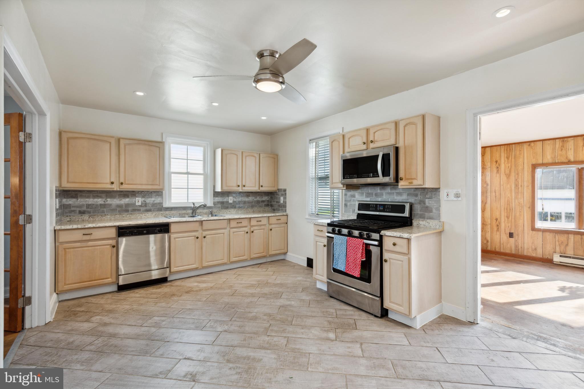 Kitchen pic2