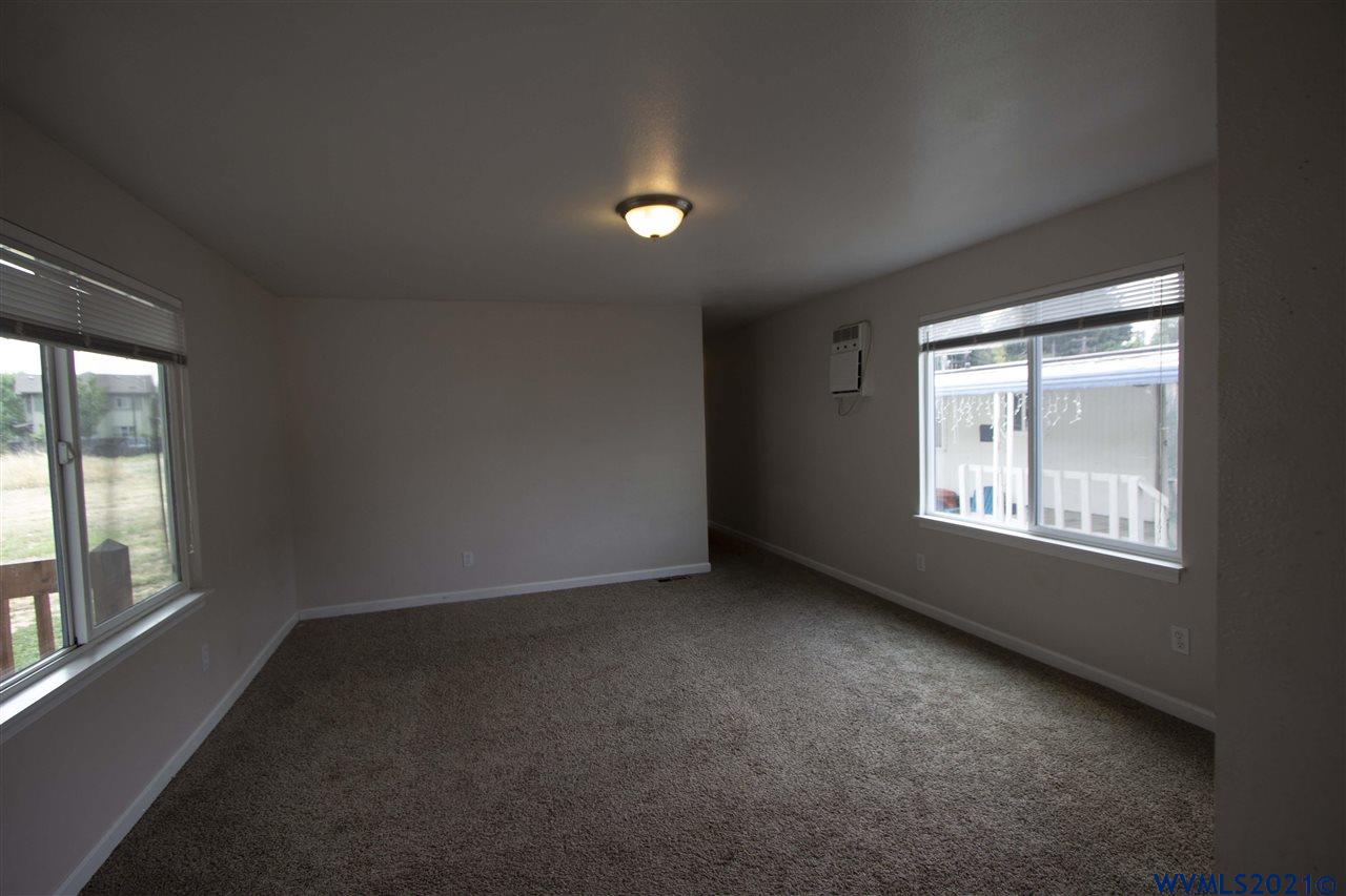 2010 Southwest 3rd ( Street, Unit 4 Corvallis, OR 97333 - Photo 9 of 22