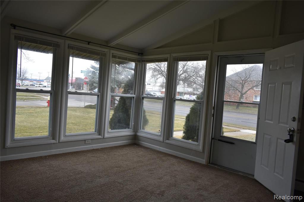 2325 West 14 Mile Road Royal Oak, MI 48073 - Photo 12 of 16
