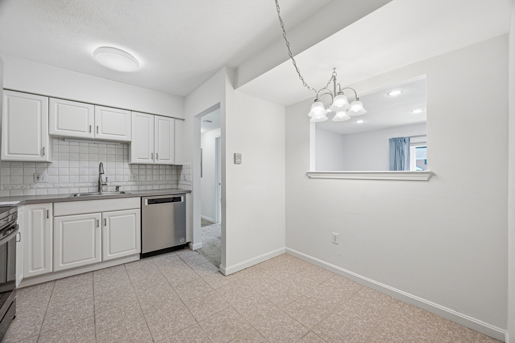 5 April Lane, Unit 33 Lexington, MA 02421 - Photo 10 of 27