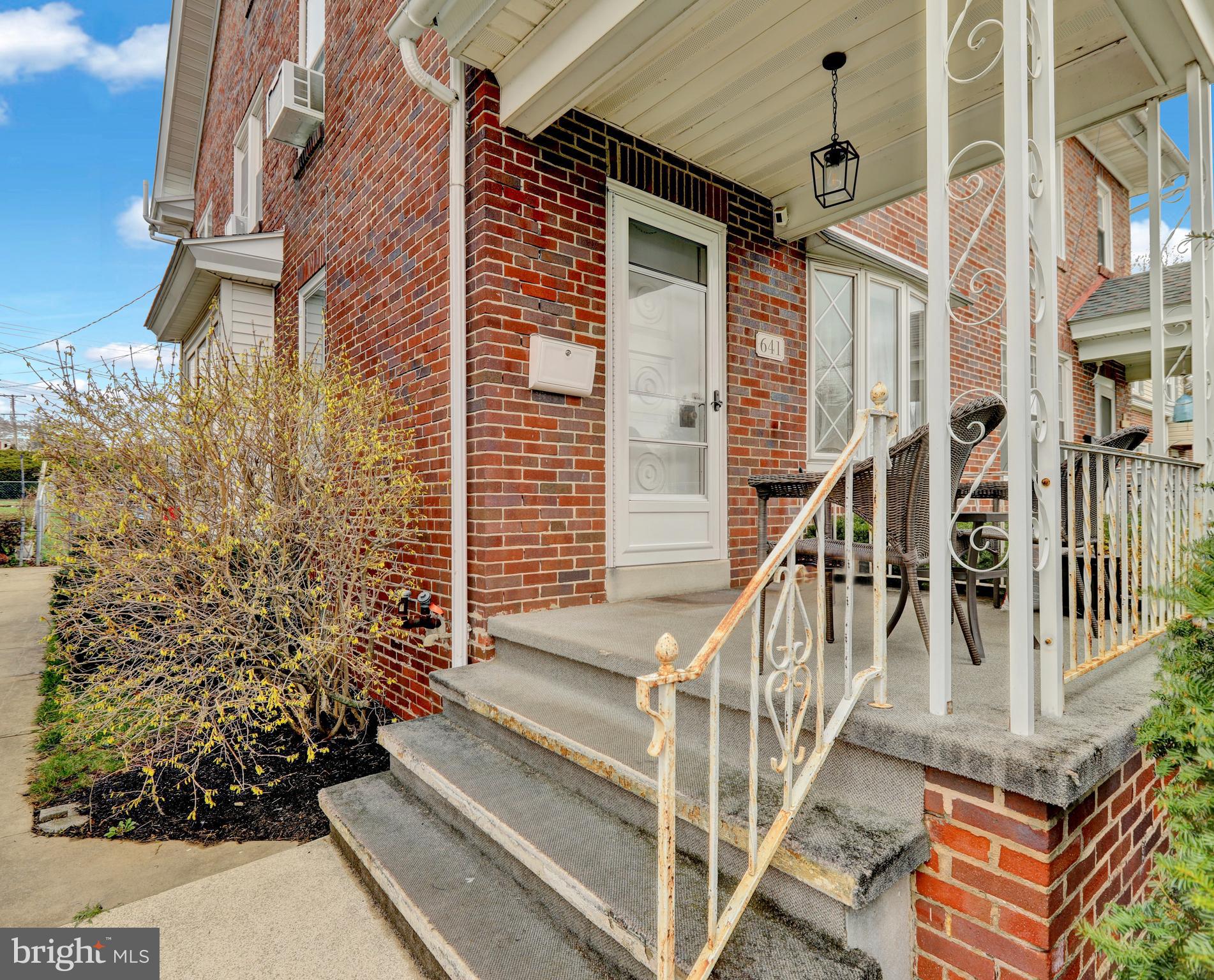 641 Haig Boulevard Reading, PA 19607 - Photo 3 of 28