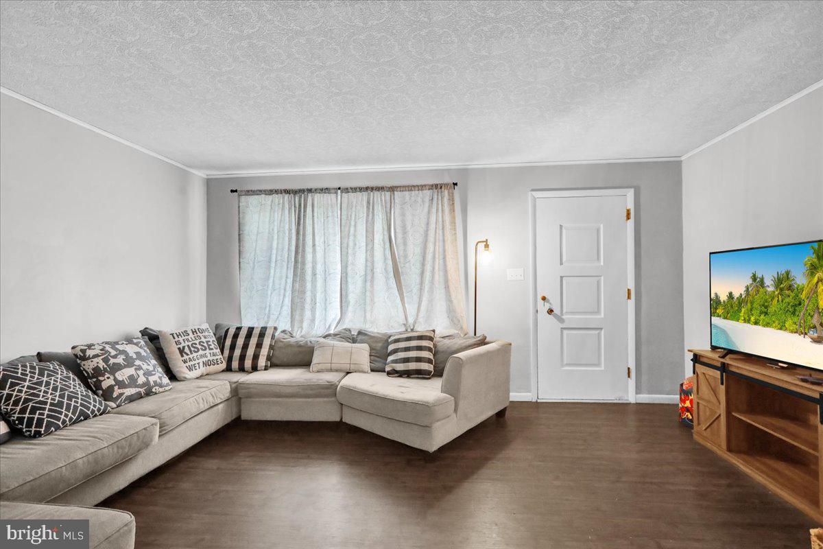 641 Haig Boulevard Reading, PA 19607 - Photo 5 of 28