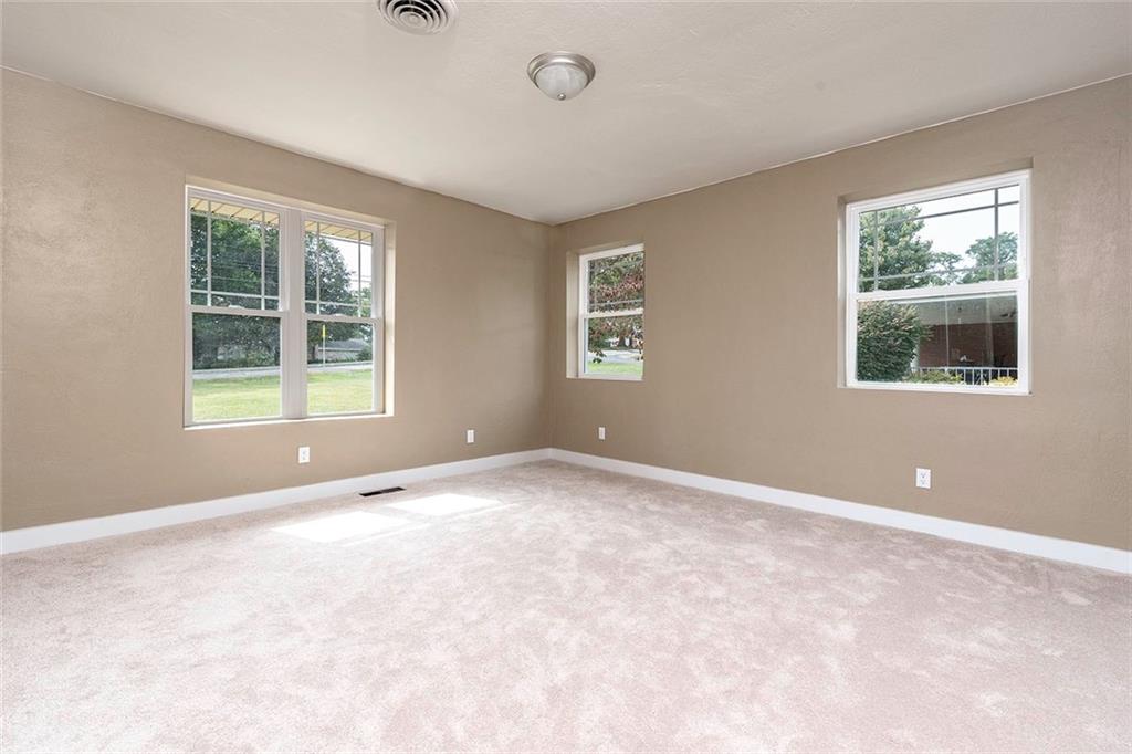 426 Fort Couch Road Pittsburgh, PA 15241 - Photo 14 of 25 Gallery Image 14