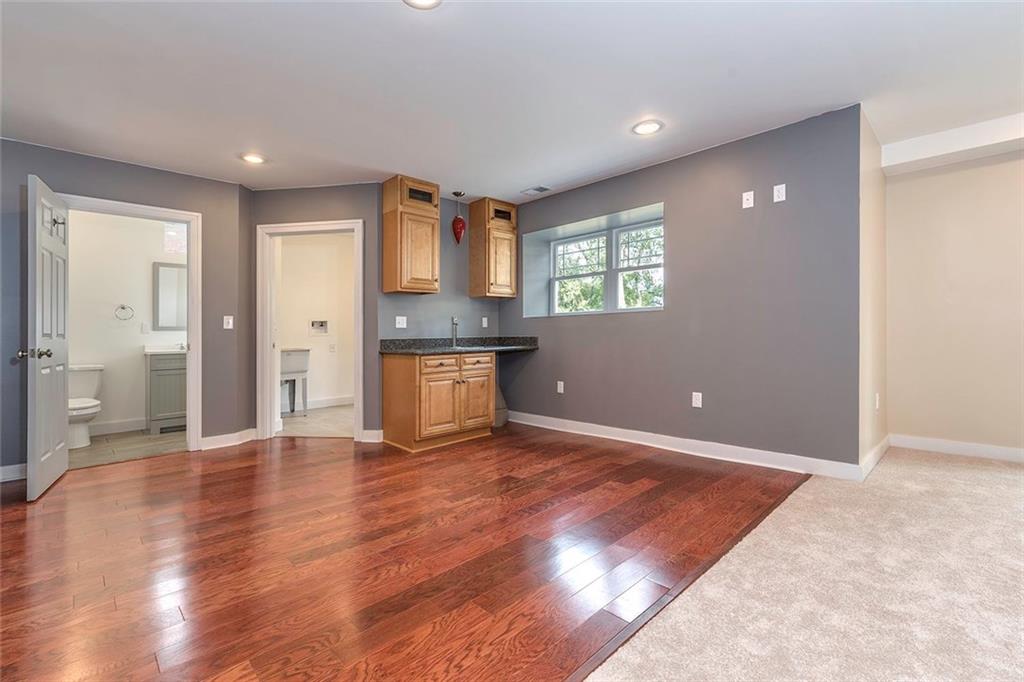 426 Fort Couch Road Pittsburgh, PA 15241 - Photo 18 of 25 Gallery Image 18