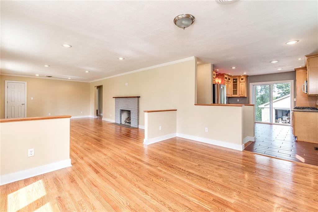 426 Fort Couch Road Pittsburgh, PA 15241 - Photo 8 of 25 Gallery Image 8