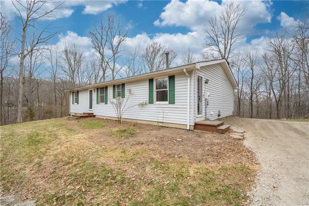 9498 Carmel Ridge Road Morgantown, IN 46160 - Photo 3 of 58 Gallery Image 3