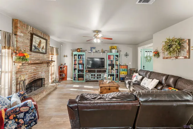 $379,000 | 14520 Carrol Avenue, Walker, LA 70785