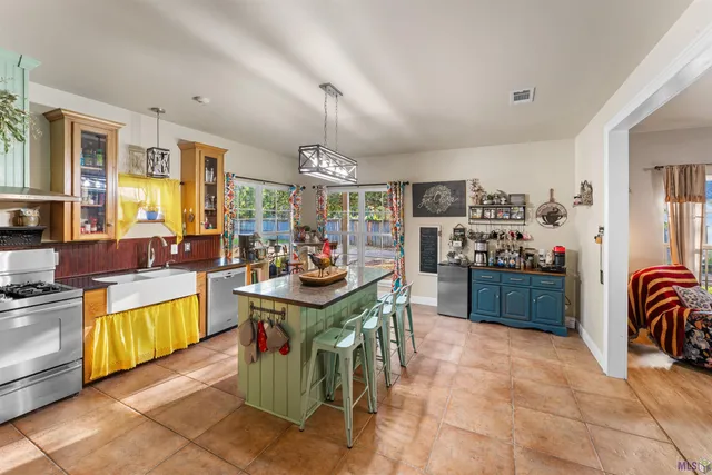 $379,000 | 14520 Carrol Avenue, Walker, LA 70785