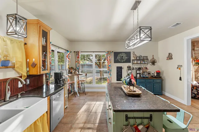 $379,000 | 14520 Carrol Avenue, Walker, LA 70785