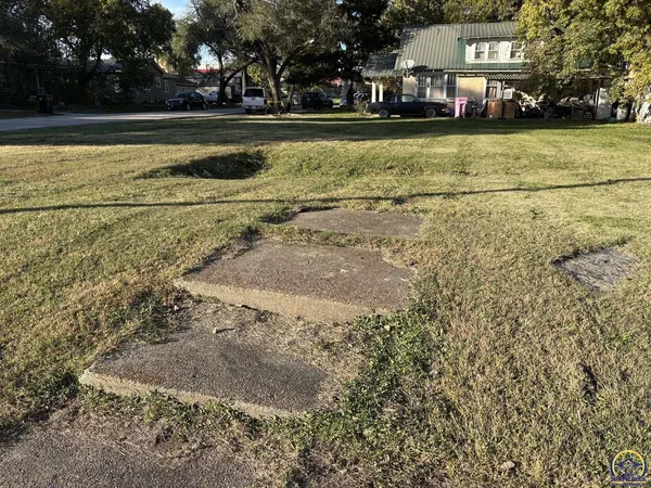 $20,000 | 348 State Street, Cottonwood Falls, KS 66845