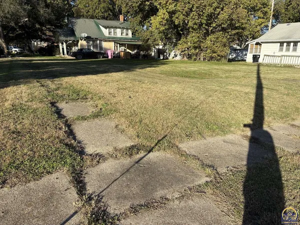 $20,000 | 348 State Street, Cottonwood Falls, KS 66845