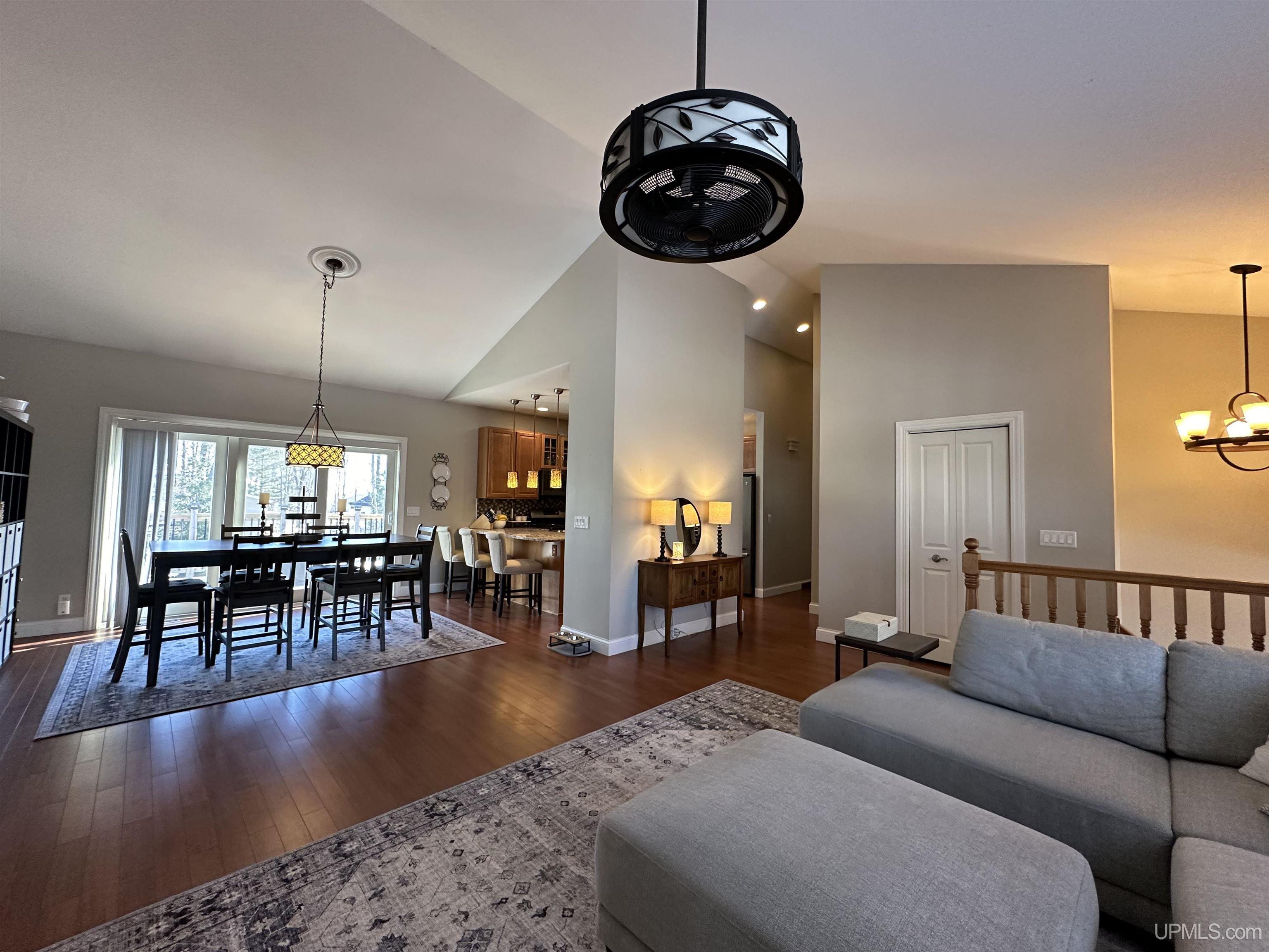 7582 Tipperary Road Gladstone, MI 49837 - Photo 5 of 35 Gallery Image 5