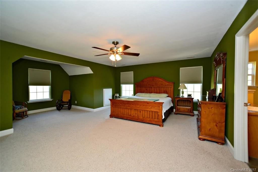 59 Woodfin Road Sylva, NC 28779 - Photo 17 of 24