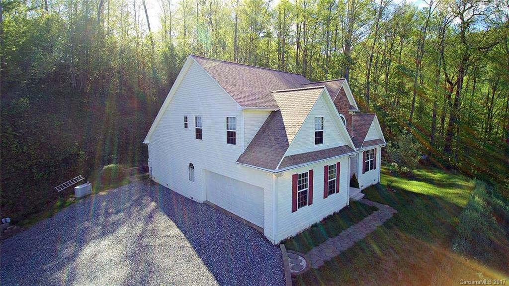 59 Woodfin Road Sylva, NC 28779 - Photo 3 of 24
