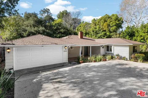 $7,400 | 15543 Del Gado Drive, Sherman Oaks, CA 91403
