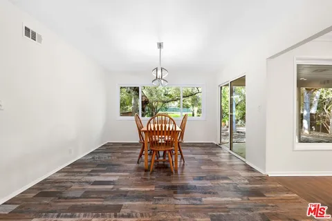 $7,400 | 15543 Del Gado Drive, Sherman Oaks, CA 91403