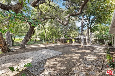 $7,400 | 15543 Del Gado Drive, Sherman Oaks, CA 91403