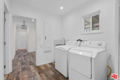 $7,400 | 15543 Del Gado Drive, Sherman Oaks, CA 91403