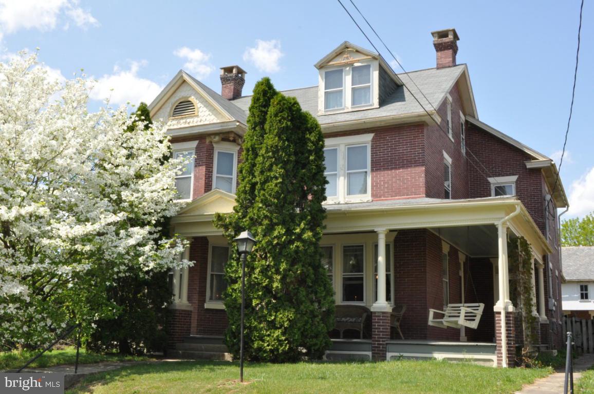 606 Auction Road Manheim, PA 17545 - Photo 1 of 32