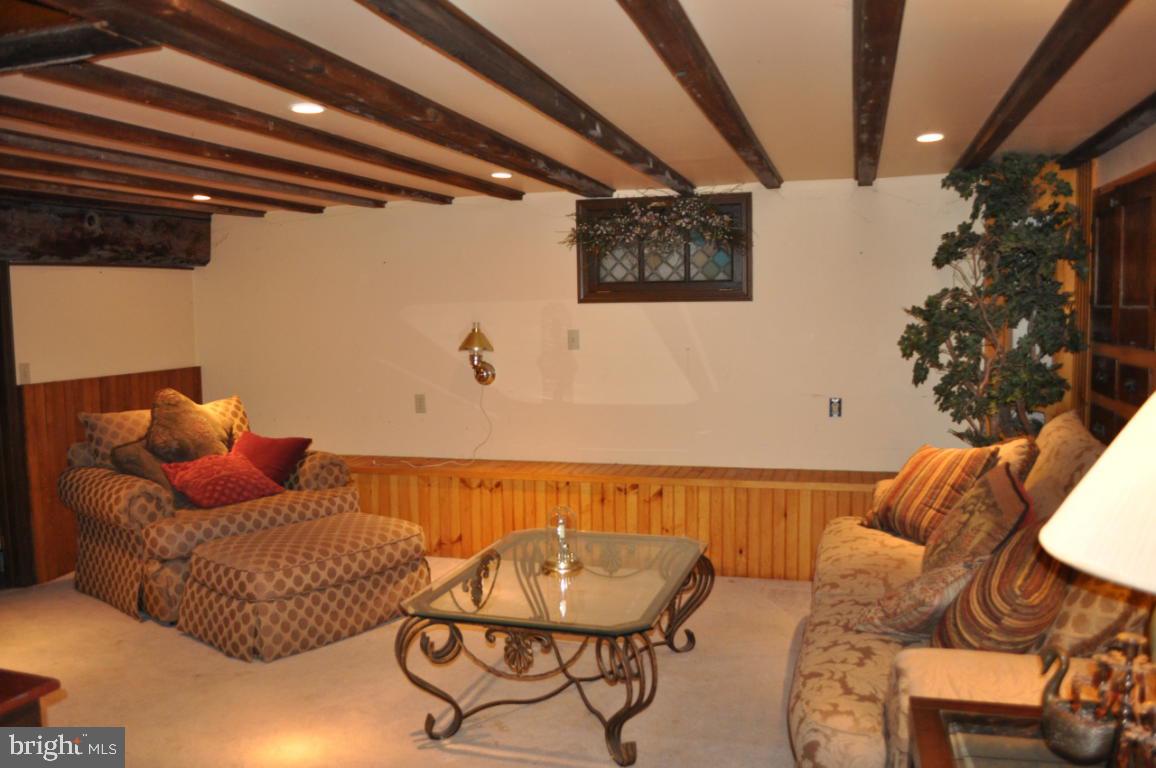 606 Auction Road Manheim, PA 17545 - Photo 15 of 32