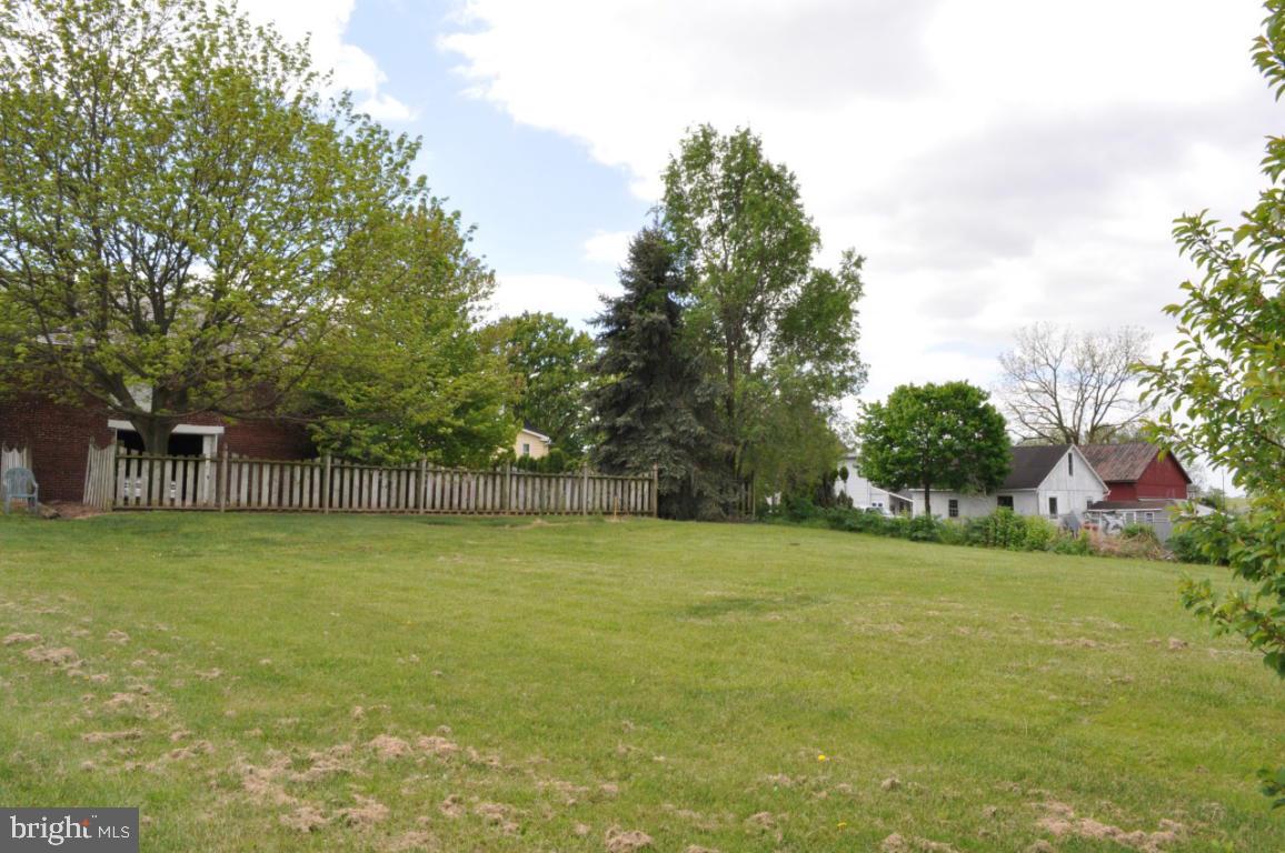 606 Auction Road Manheim, PA 17545 - Photo 31 of 32