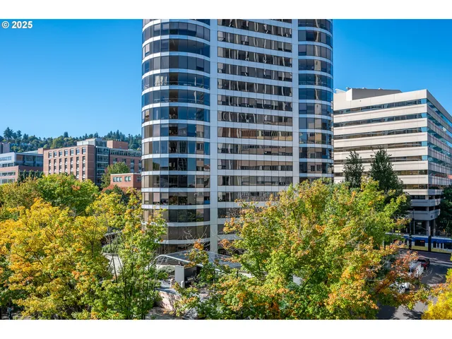 $499,000 | 1500 Southwest 5th Avenue, Unit 703, Portland, OR 97201