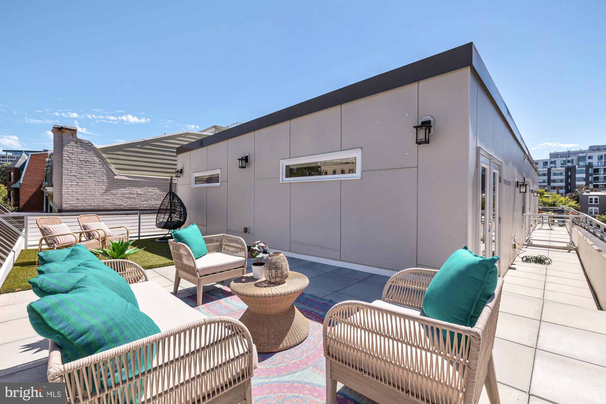 2142 O Street Northwest, Unit 900 Washington, DC 20037 - Photo 21 of 36 Stunning outdoor deck