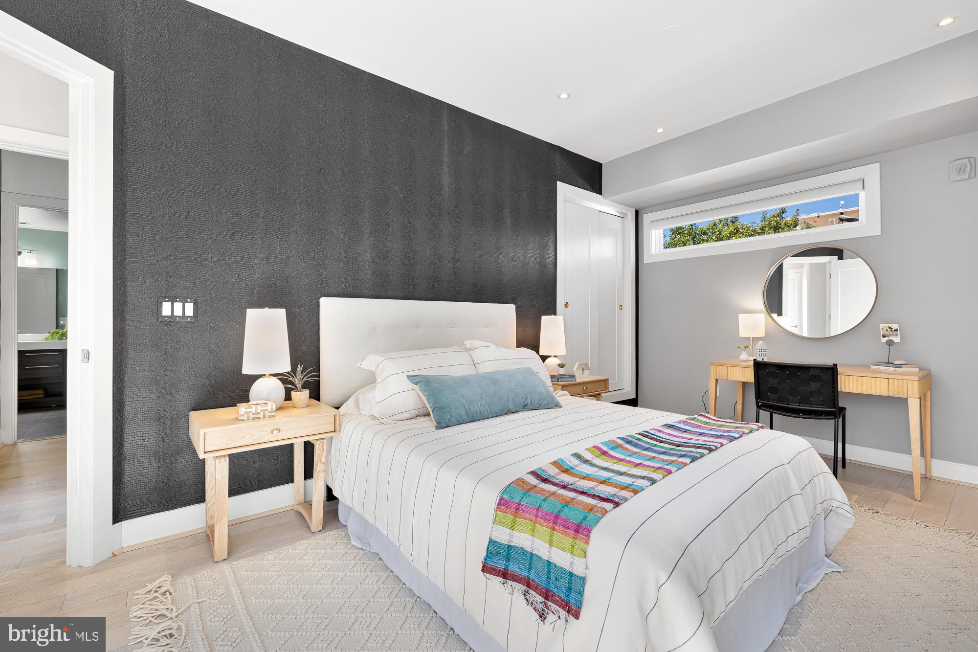 2142 O Street Northwest, Unit 900 Washington, DC 20037 - Photo 29 of 36 Custom wallpaper